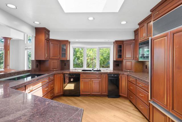 7175 Red Holly Court, San Jose CA: https://media.crmls.org/mediaz/02191818-13bf-4f61-be02-e2a4eab0899f.jpg