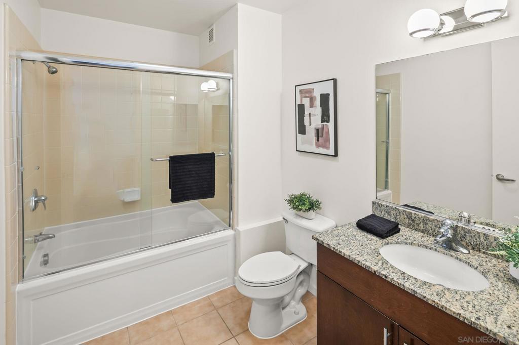 1025 Island - photo 17