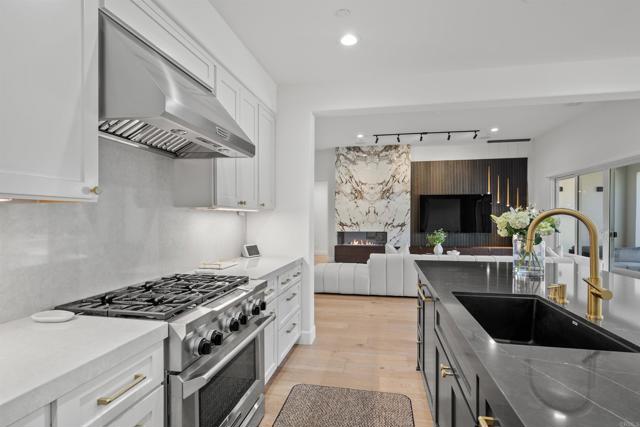 Detail Gallery Image 16 of 72 For 3193 Corte Carlazzo, Chula Vista,  CA 91914 - 4 Beds | 3/1 Baths