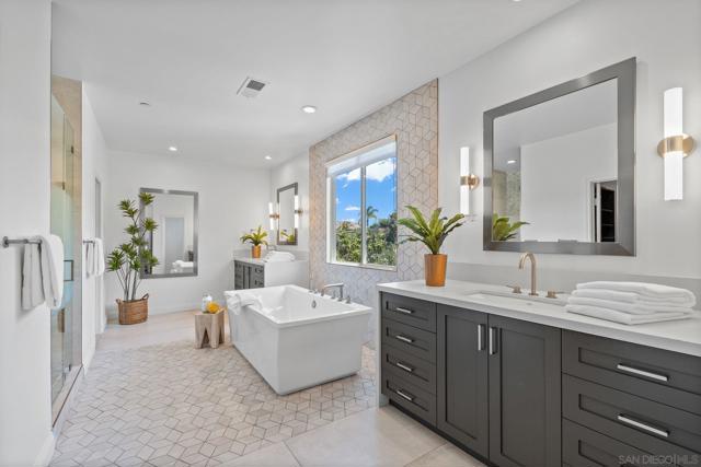11577 Sweet Willow Way, San Diego CA: https://media.crmls.org/mediaz/0219f65e-a12c-41db-9a17-42e292c7cf3c.jpg