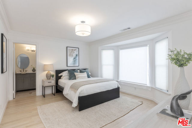 2407 Bayview Drive, Manhattan Beach CA: https://media.crmls.org/mediaz/021b4f85-720c-49fc-801c-d5dd47e27684.jpg