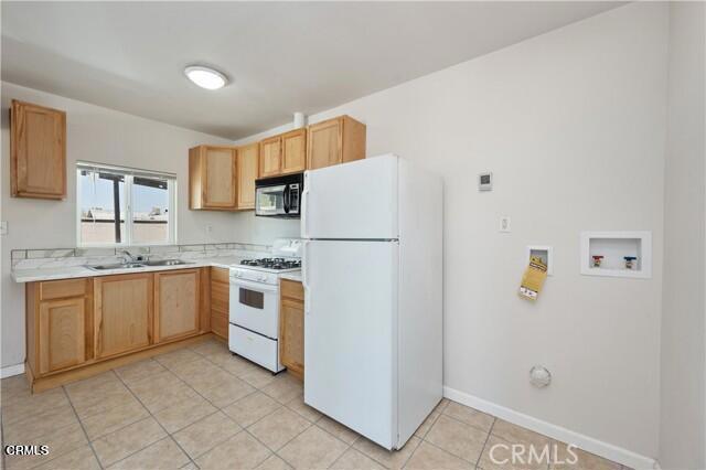 Detail Gallery Image 2 of 11 For 45027 Division St, Lancaster,  CA 93535 - 3 Beds | 2 Baths