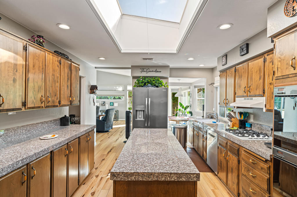 MLS #219132275DA image #18