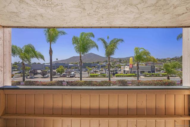 8703 Lake Murray Blvd, San Diego CA: https://media.crmls.org/mediaz/021deaa2-13eb-4267-b069-9e42286843eb.jpg