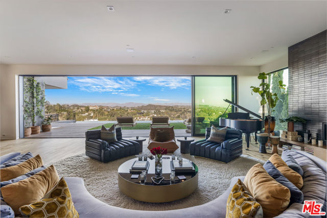 Drew Fenton | 1030 Somera Road Los Angeles CA | MLS: 7216048