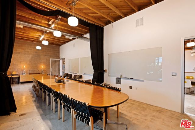  Commercial for Sale in Los Angeles, California