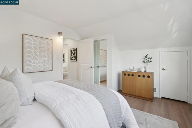 1467 Cape Cod Way, Concord CA: https://media.crmls.org/mediaz/021f275f-773e-423a-ba25-908dbfafaa99.jpg