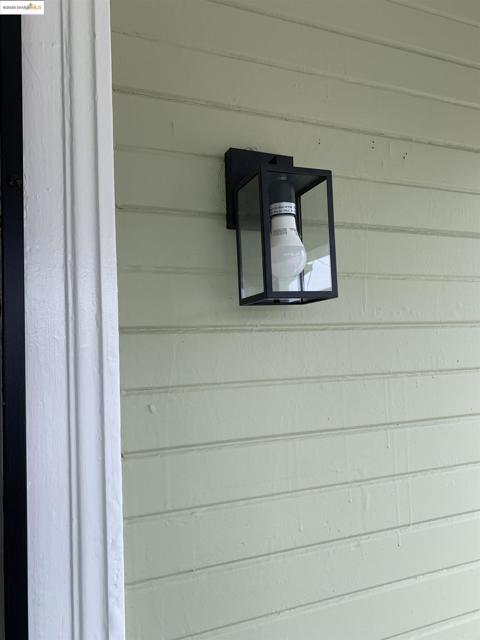 1028 61st St, Oakland CA: https://media.crmls.org/mediaz/021f528e-c250-4e4b-b4ad-45d21b2c2b11.jpg
