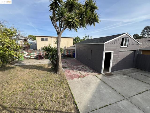 Image 20 of 28 For 3400 64th Avenue Pl