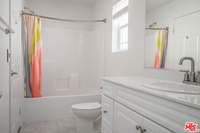 2732 Hemlock Road, Palmdale CA: https://media.crmls.org/mediaz/021f8f25-9098-4263-8e63-a068486e8b2e.jpg