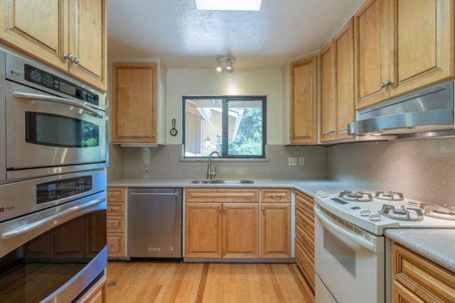 5 Boronda Road, Carmel Valley CA: https://media.crmls.org/mediaz/02204abe-9aad-459e-9687-5abfb2c461d9.jpg