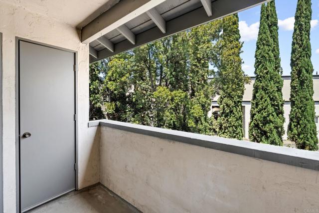 Detail Gallery Image 20 of 34 For 2135 E Valley Pkwy #7,  Escondido,  CA 92027 - 1 Beds | 1 Baths