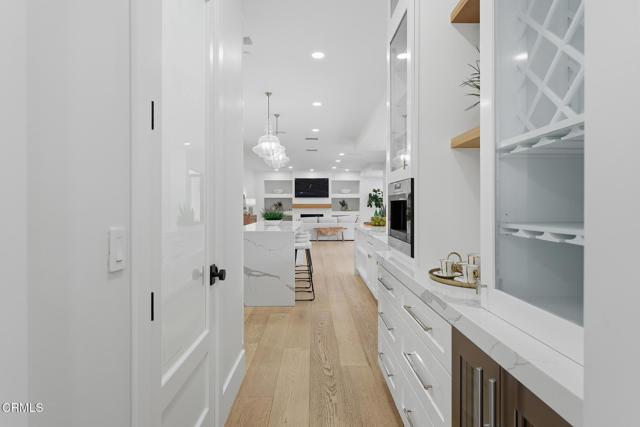 Detail Gallery Image 11 of 54 For 550 Unique Ln, Simi Valley,  CA 93065 - 5 Beds | 5/1 Baths