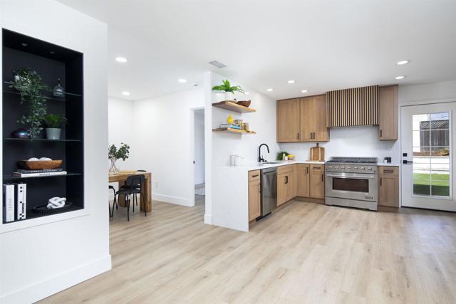 Detail Gallery Image 5 of 43 For 4870 Mount Armour Dr, San Diego,  CA 92111 - 4 Beds | 2 Baths