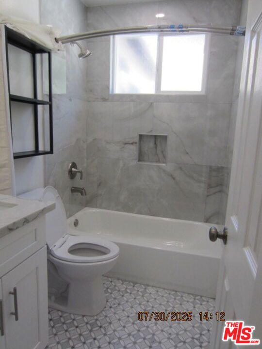 2350 3/4 Teviot Street, Los Angeles CA: https://media.crmls.org/mediaz/02231dca-7bd1-4943-8682-b4d264c8cf50.jpg