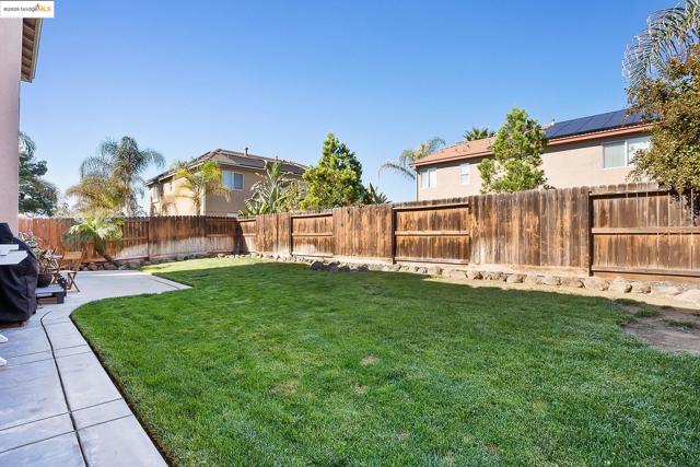 115 Tennyson Ct, Discovery Bay CA: https://media.crmls.org/mediaz/022324e8-68d6-4d59-8b37-2feeb483997c.jpg