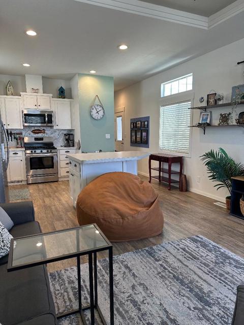 1146 Birch, Seaside CA: https://media.crmls.org/mediaz/02239c4d-a6bb-4922-aaf0-176f389f21aa.jpg