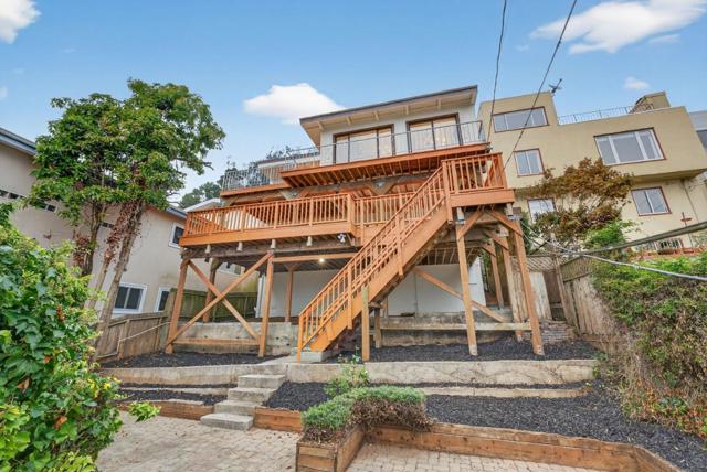 72 Cresta Vista Drive, San Francisco CA: https://media.crmls.org/mediaz/02256e76-f235-42ec-8406-8c04d4b71b8b.jpg