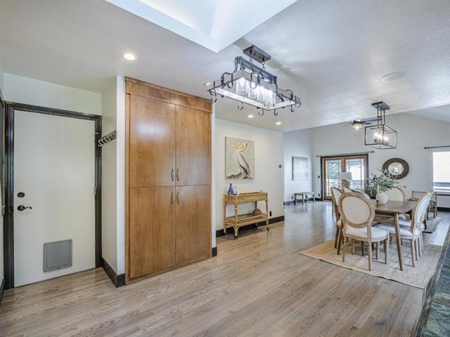 261 Dry Creek Road, Aptos CA: https://media.crmls.org/mediaz/02258a04-788a-4c3d-9eee-1851b492ec31.jpg