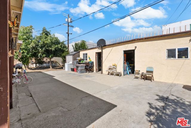 11252 Adelphia Avenue photo 8