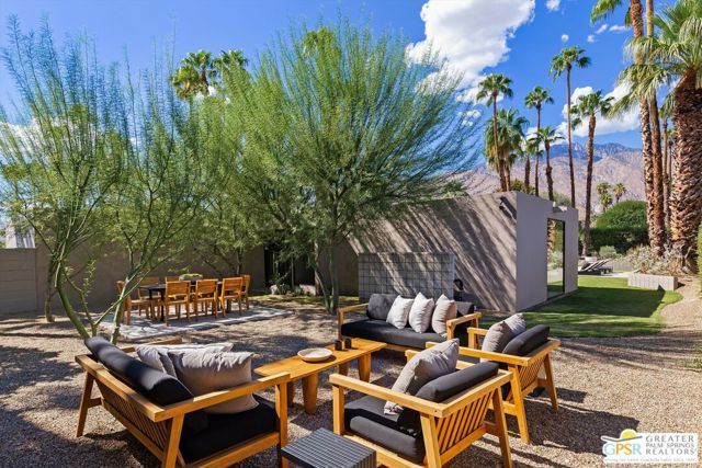 599 N Tercero Circle, Palm Springs, CA 92262