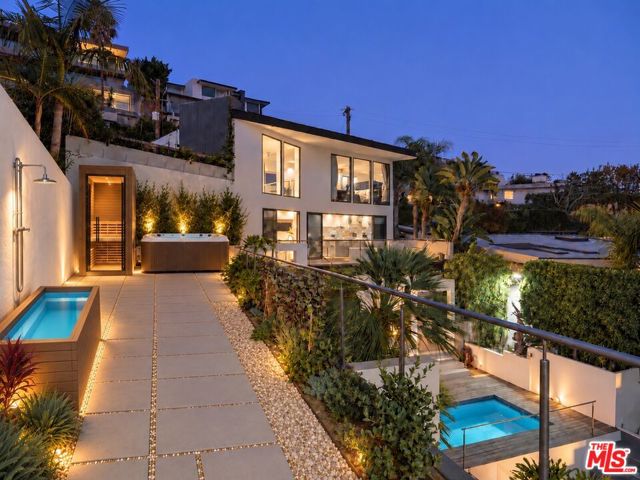 3 Bed Home for Sale in Los Angeles, California