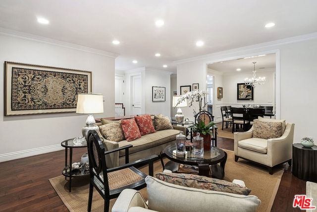 969 S Carmelina Avenue, Los Angeles CA: https://media.crmls.org/mediaz/0228396c-41f1-4722-8f11-12a77d5eae86.jpg