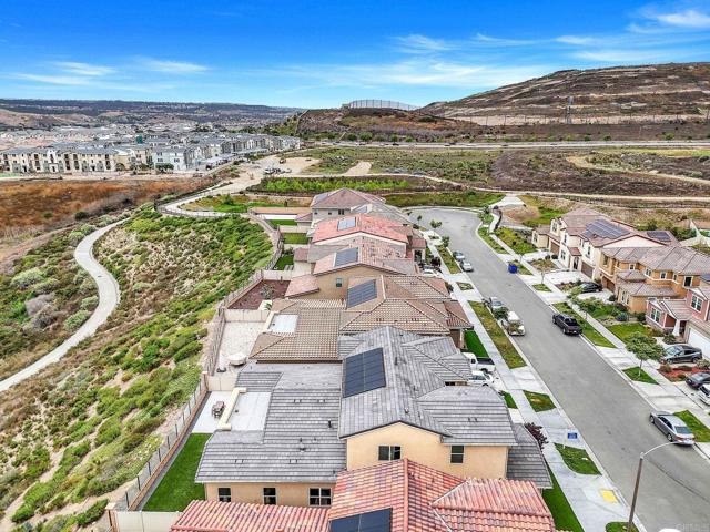 1228 Spivey Rd, Chula Vista CA: https://media.crmls.org/mediaz/02287d87-a664-4e7f-8e57-e5fceb621fb4.jpg