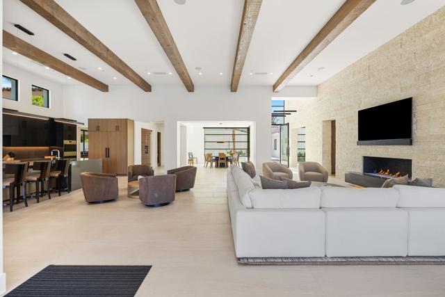 53603 Via Mallorca, La Quinta CA: https://media.crmls.org/mediaz/02290d60-05c5-4c75-8200-66e22cf8455b.jpg