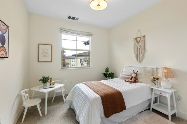 408 E 28th Avenue, San Mateo CA: https://media.crmls.org/mediaz/022911cc-ba4c-4d1e-af7a-85b98127c0c8.jpg