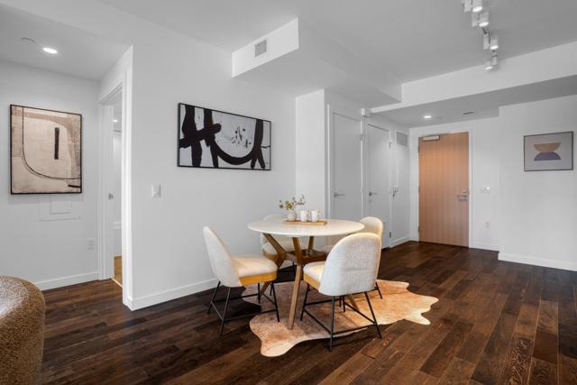 110 Channel Street, San Francisco CA: https://media.crmls.org/mediaz/022a7674-93d2-458c-8b77-6b5b5a44b04b.jpg