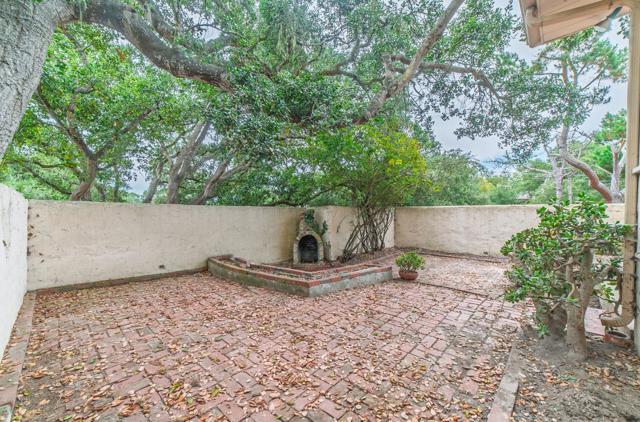 25145 N Carmel Hills Drive, Carmel CA: https://media.crmls.org/mediaz/022a77d6-49f9-4c0a-aabf-a8944d12958e.jpg