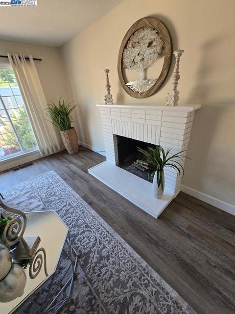 2272 Kelly St, Hayward CA: https://media.crmls.org/mediaz/022c58bc-e8c8-4ac1-9175-d3c29062deff.jpg