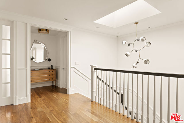 1232 Corsica Drive, Pacific Palisades CA: https://media.crmls.org/mediaz/022db6f9-3b85-434f-a286-cb3f217ec348.jpg