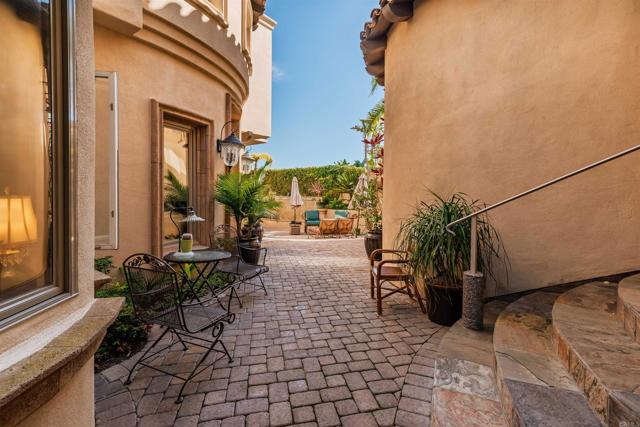 Detail Gallery Image 47 of 55 For 7104 Aviara Dr, Carlsbad,  CA 92011 - 5 Beds | 5/1 Baths