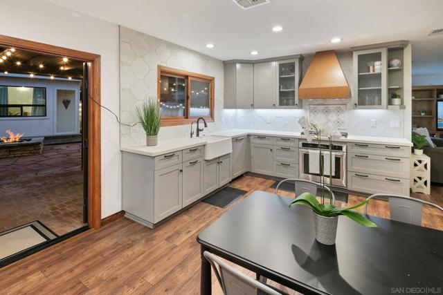 4407 Dakota Drive, San Diego CA: https://media.crmls.org/mediaz/022f41f3-f3ad-4103-a6ed-9ff72d69a8ec.jpg