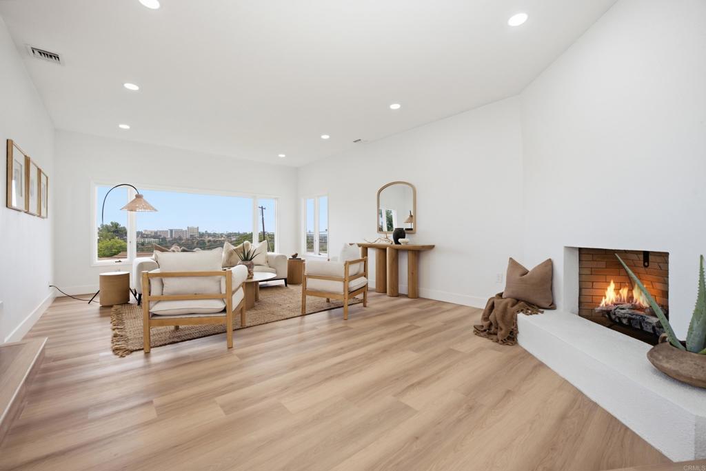 6111 Del Cerro Boulevard - photo 7