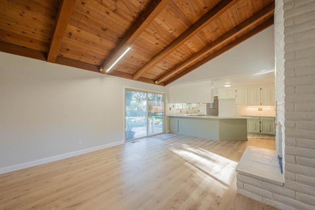 11745 Tam Oshanter Drive, Salinas CA: https://media.crmls.org/mediaz/022fdd17-51dd-45b0-b84c-398a380d0925.jpg