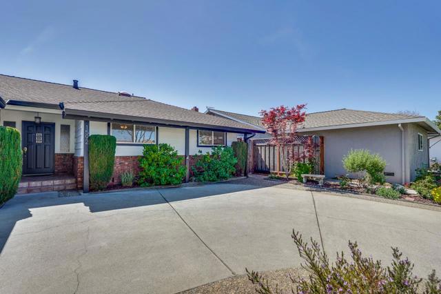 1592 Chambers Drive, San Jose CA: https://media.crmls.org/mediaz/02307a5a-2ed3-4fdd-9547-20d74a9d6eac.jpg