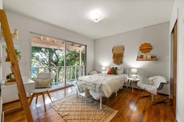 26025 Highland Way, Los Gatos CA: https://media.crmls.org/mediaz/0230971a-e015-4295-b662-c6299803369f.jpg