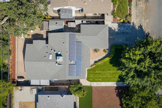 4749 Montreal Dr, San Jose CA: https://media.crmls.org/mediaz/02323afe-c8d3-4a6e-91d8-18b2f81a0b35.jpg