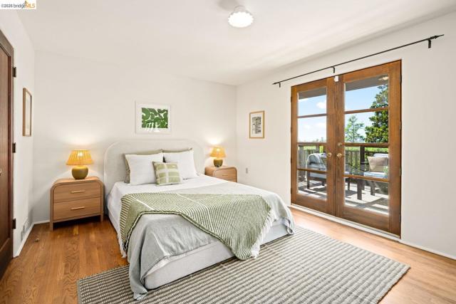 636 Euclid Ave, Berkeley CA: https://media.crmls.org/mediaz/0234255a-8442-4dba-b20e-10bf2230c786.jpg