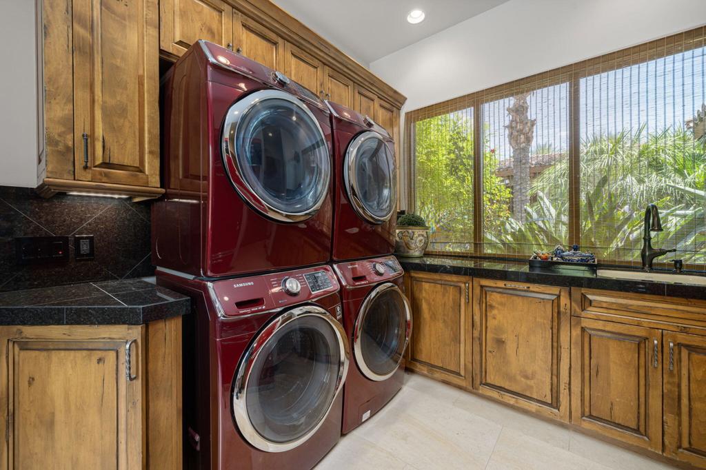 MLS #219132419DA image #30