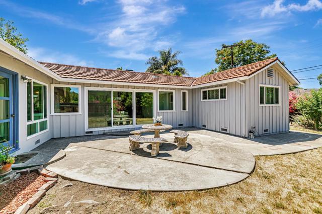 2169 Bohannon Drive, Santa Clara CA: https://media.crmls.org/mediaz/0234567f-143f-4fce-acf8-f1134ada05c6.jpg