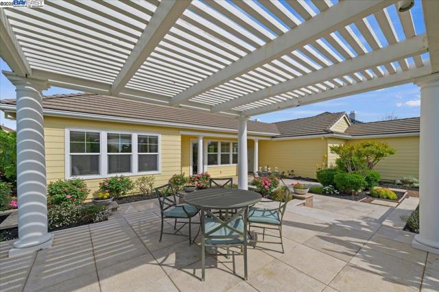 3043 Picholine Dr, Livermore CA: https://media.crmls.org/mediaz/0234c6d0-9e43-4ff8-8635-76c848548837.jpg