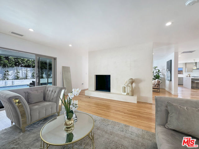 5810 S Halm Avenue, Los Angeles CA: https://media.crmls.org/mediaz/0234d600-d7e8-47ae-bd08-afe839a6e332.jpg