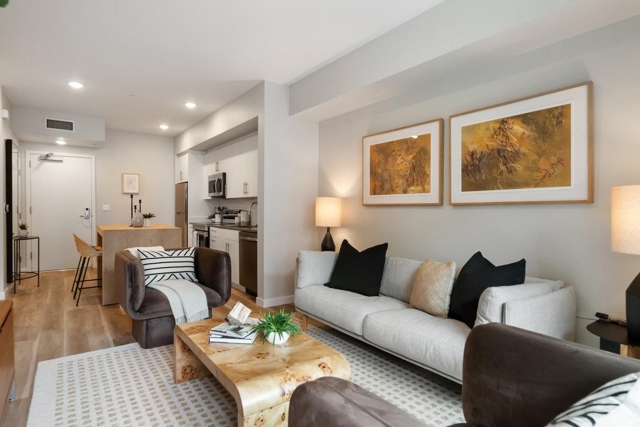 260 260 Brooklyn Basin Way, Oakland CA: https://media.crmls.org/mediaz/023529b9-d01d-49df-b43b-c4dd79fdc0d2.jpg