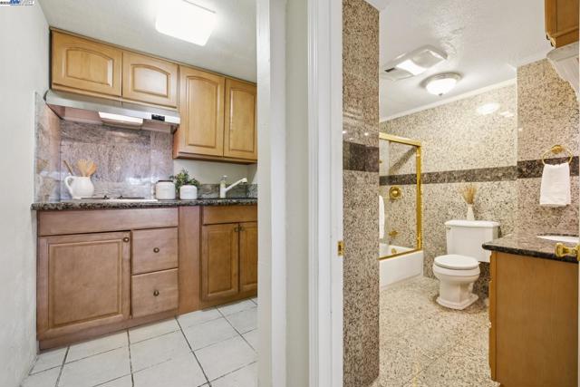 2140 Pullman Ave, Belmont CA: https://media.crmls.org/mediaz/02353eab-33f7-4ab6-a40f-6970e528aeb2.jpg
