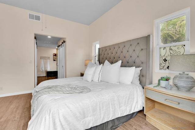 3872 Coronado Ave, San Diego CA: https://media.crmls.org/mediaz/0235c335-6f5a-4419-915e-ae1426533b72.jpg