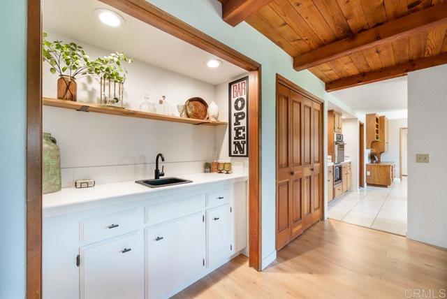 1139 Big Oak Ranch Rd., Fallbrook CA: https://media.crmls.org/mediaz/02376ed9-7506-4875-b966-5992ec7259b2.jpg